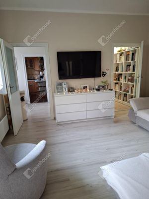 Eladó lakás Veszprém