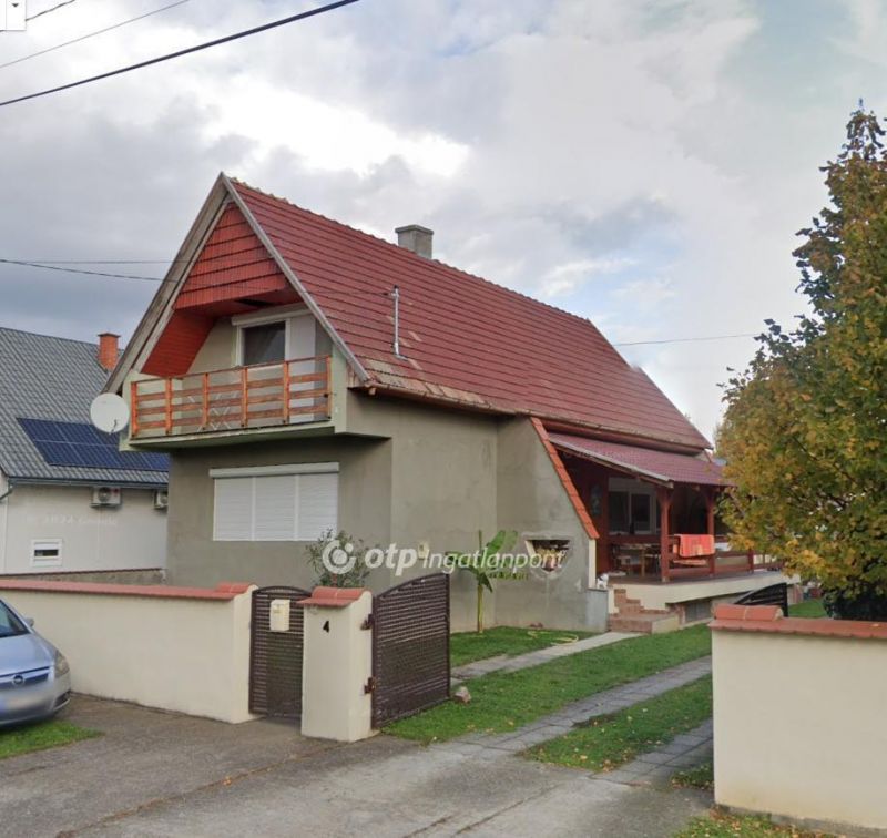 Eladó családi ház Villány