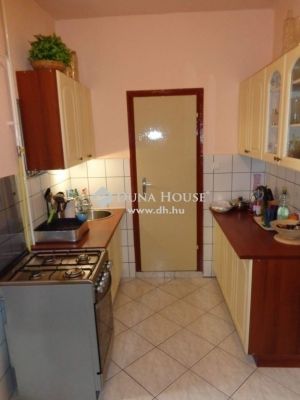 Eladó családi ház Budapest