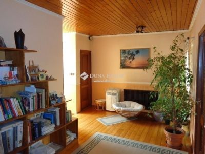 Eladó családi ház Budapest