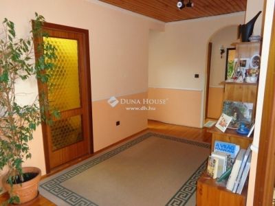 Eladó családi ház Budapest