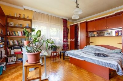 Eladó családi ház Budapest