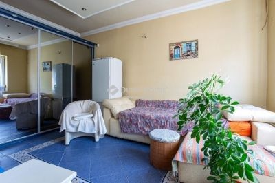 Eladó családi ház Budapest