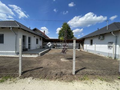 Eladó ikerház Inárcs