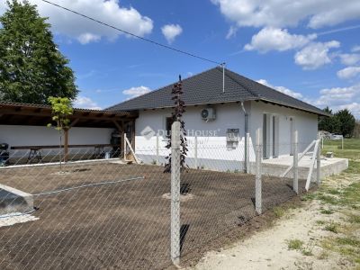 Eladó ikerház Inárcs