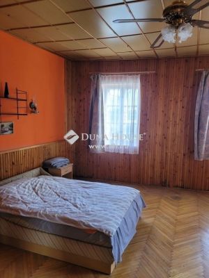 Eladó családi ház Taksony
