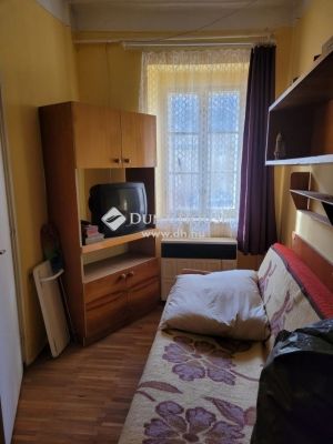Eladó családi ház Taksony
