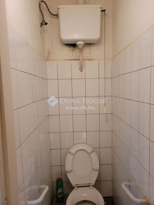 Eladó családi ház Taksony