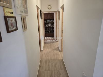 Eladó családi ház Taksony