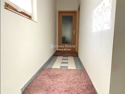 Eladó családi ház Budapest
