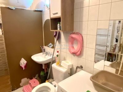 Eladó családi ház Budapest