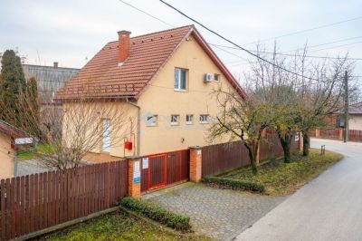 Eladó családi ház Bugyi