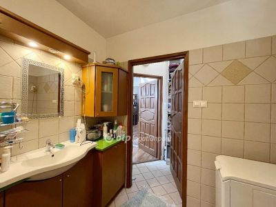 Eladó műhely Budapest