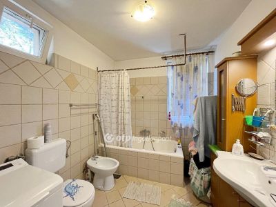 Eladó műhely Budapest