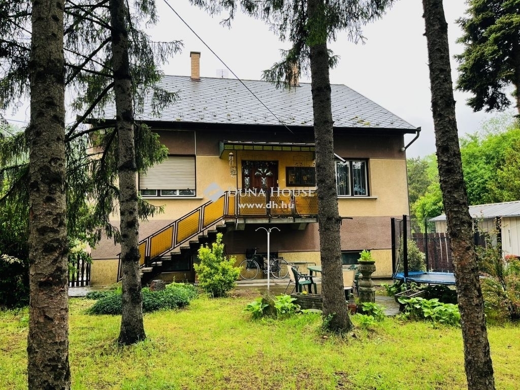 Eladó családi ház Mende