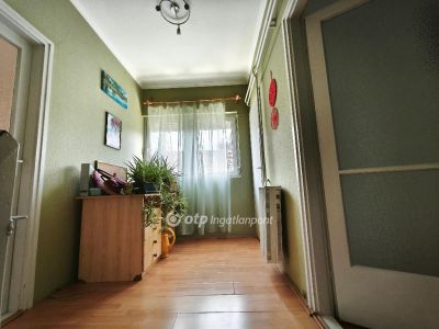 Eladó családi ház Szentes
