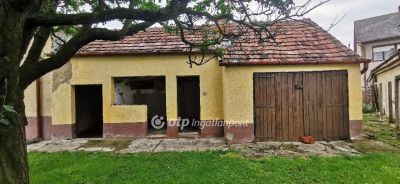 Eladó családi ház Csorna
