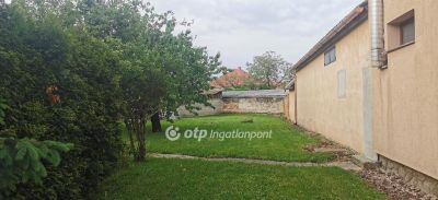 Eladó családi ház Csorna