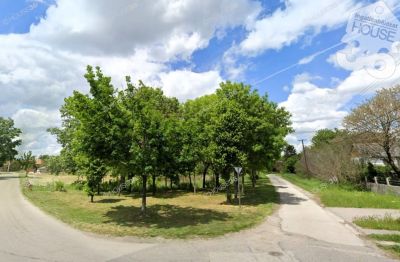 Eladó lakóövezeti telek Solt