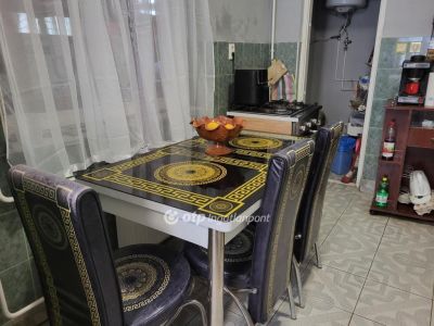 Eladó családi ház Tura
