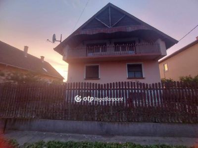 Eladó családi ház Debrecen