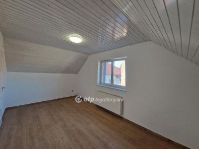 Eladó családi ház Csorna