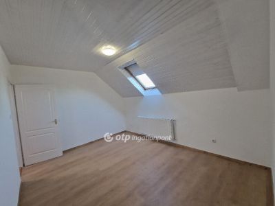Eladó családi ház Csorna