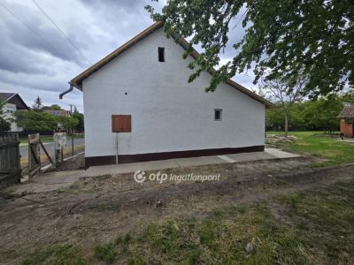 Eladó családi ház Kaba