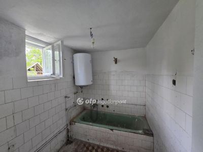 Eladó családi ház Kaba
