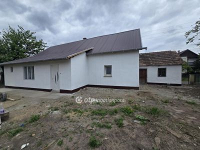 Eladó családi ház Kaba