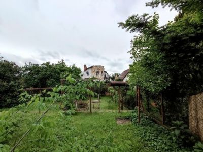 Eladó családi ház Budapest