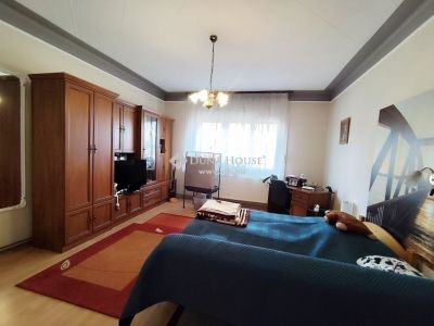 Eladó családi ház Budapest