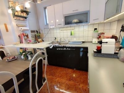 Eladó családi ház Budapest