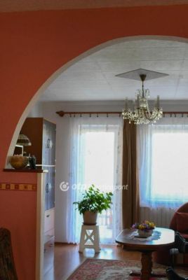 Eladó családi ház Verseg