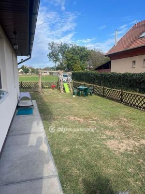 Eladó családi ház Inárcs