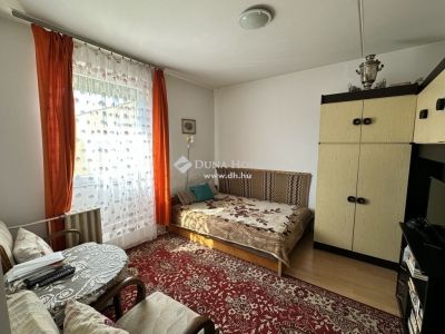 Eladó lakás Pécs