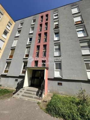 Eladó lakás Pécs