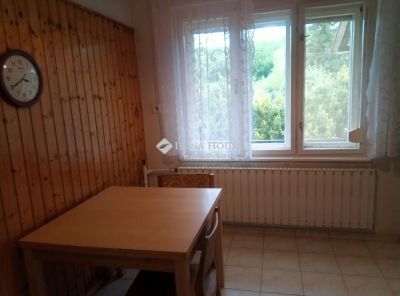 Eladó családi ház Bajna