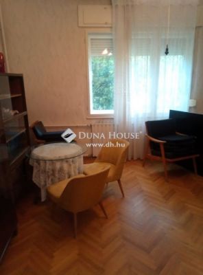 Eladó családi ház Bajna