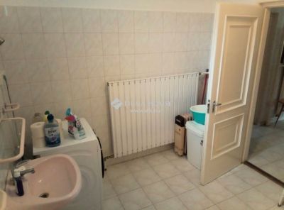 Eladó családi ház Bajna