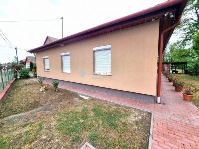 Eladó családi ház Tápióbicske