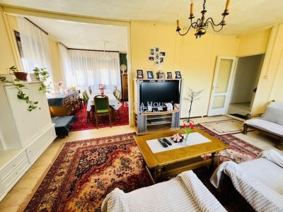 Eladó családi ház Tápiószentmárton