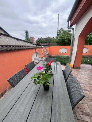 Eladó családi ház Budapest