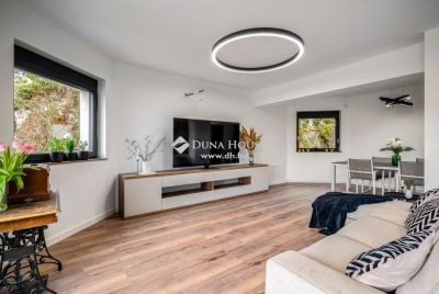 Eladó családi ház Budapest
