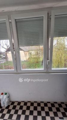 Eladó lakás Szekszárd