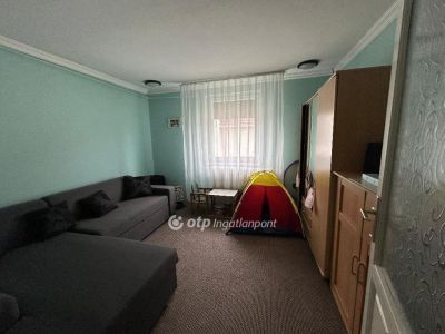 Eladó családi ház Debrecen