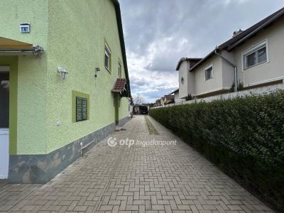 Eladó családi ház Debrecen