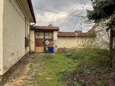 Eladó családi ház Cegléd