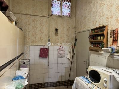 Eladó családi ház Cegléd