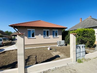 Eladó ikerház Monor Monorierdő